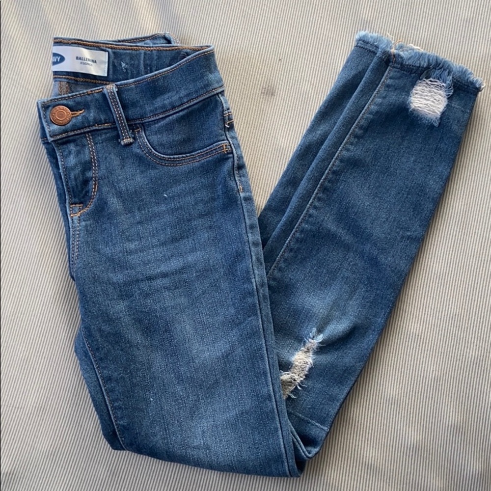 Old Navy distressed Ballerina Jeggings Size 7